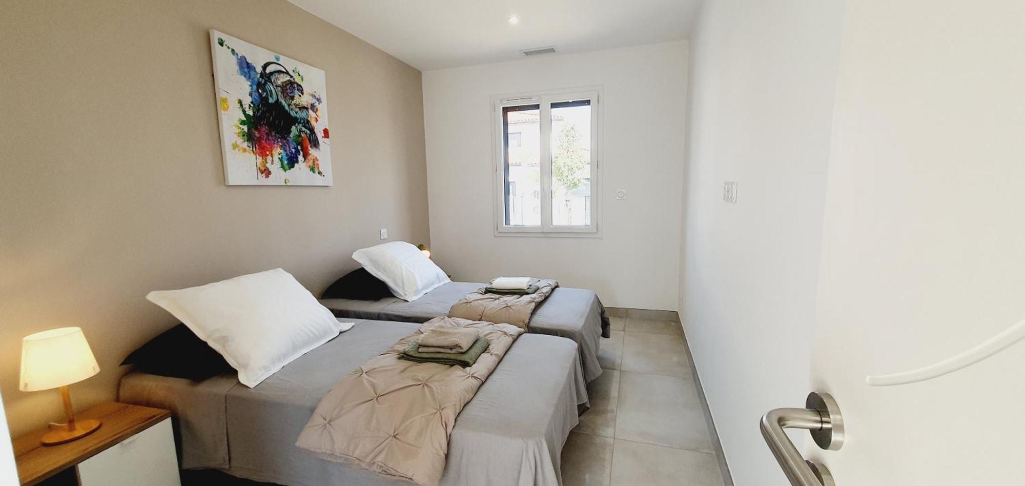 Moderne St Cyprien Village * Saint-Cyprien (Pyrenees-Orientales)