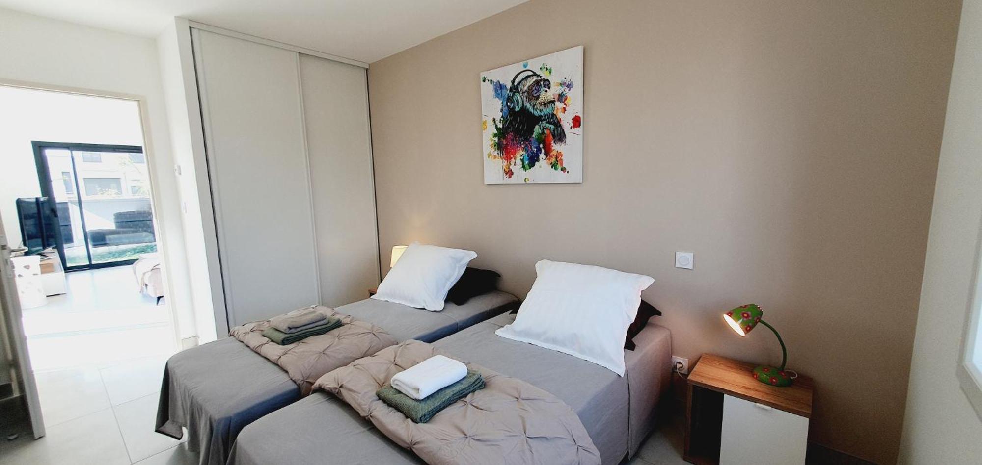 Moderne St Cyprien Village * Saint-Cyprien (Pyrenees-Orientales)