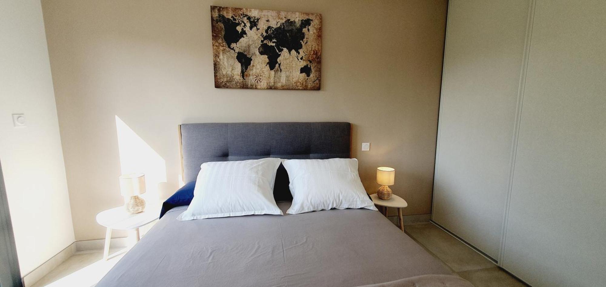 Moderne St Cyprien Village Saint-Cyprien (Pyrenees-Orientales)